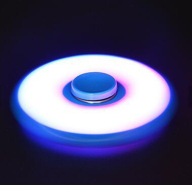 Fidget Spinner med LED Lys - Image 8
