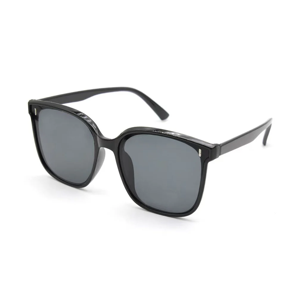 Solbriller i mange designs – fra klassisk til trendy! - Image 8